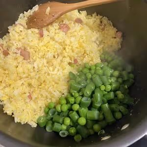 新手不翻車·粒粒分明黃金蛋炒飯