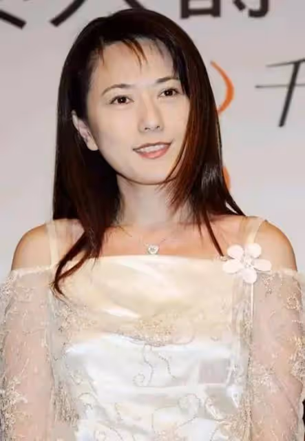 和金城武談戀愛 兩度嫁豪門 演女主媽媽比女主還好看——戈偉如