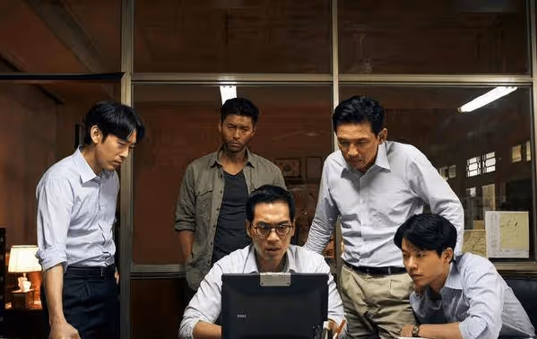 玄彬2023開年刊雜誌封面公開，新晉奶爸變身型男愈發成熟穩重了