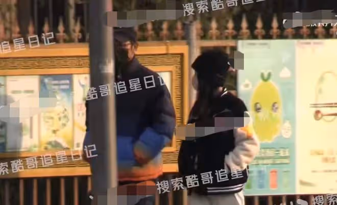 42歲柳岩戀情疑曝光！與神秘男子多次外出約會，打扮居家狀態親密