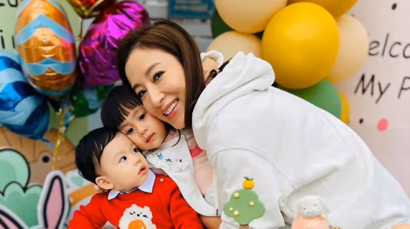 慶愛兒周歲生日 　羅子溢、楊茜堯曬子女萌照