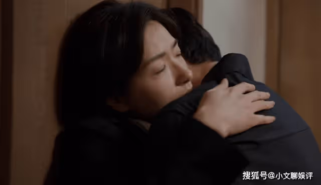 《縣委大院》領導也有七情六慾!梅曉歌開房時的隱忍,暴露了人性