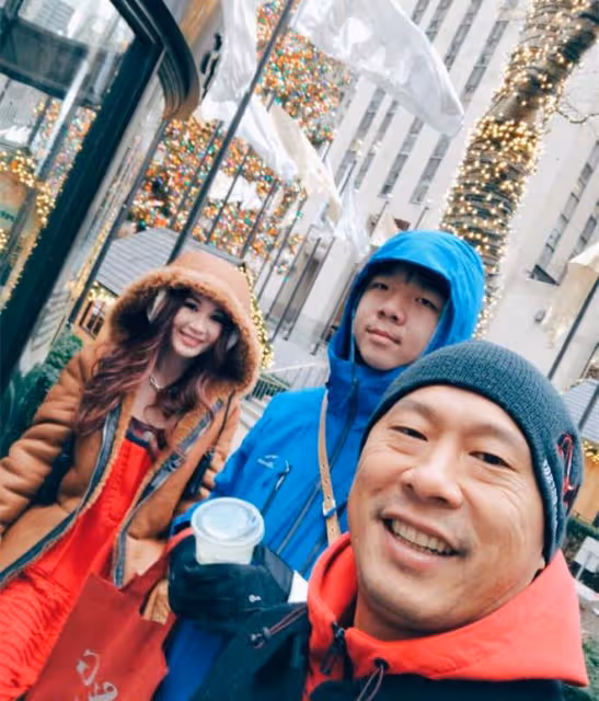 溫碧霞到美國探望養子,13歲兒子當地留學,一家到處遊玩享天倫樂