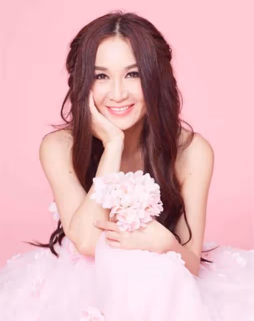 溫碧霞到美國探望養子,13歲兒子當地留學,一家到處遊玩享天倫樂