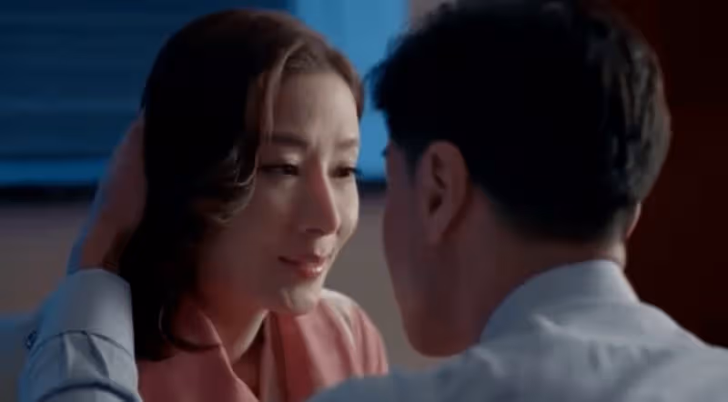 TVB「傳整容」視後原來有份演《男親女愛》，被贊清純長相甜美！