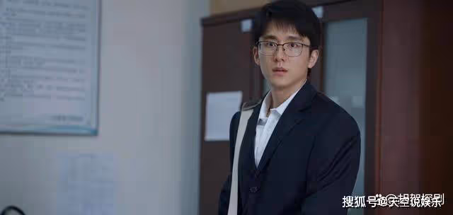《縣委大院》看了袁浩給林志為做的兩次指點,才懂他註定高升的真相