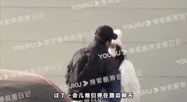 42歲柳岩戀情疑曝光，與男子親密逛超市買食材，做完核酸同返寓所
