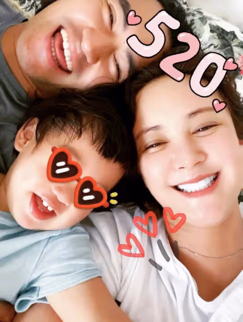 明星全家中招：張紀中照顧嬌妻不防護高燒38.9，朱丹家成「羊群」