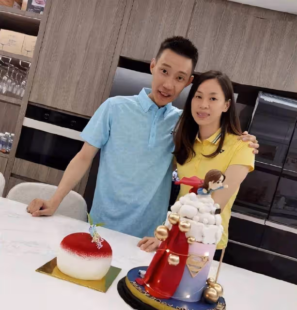 40歲李宗偉官宣三胎得子，陪妻子進產房超暖，臉頰凹陷瘦成皮包骨