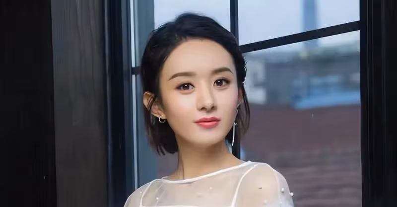 她是胡歌「最牛」的粉絲，為追求胡歌，硬把自己追成一線巨星