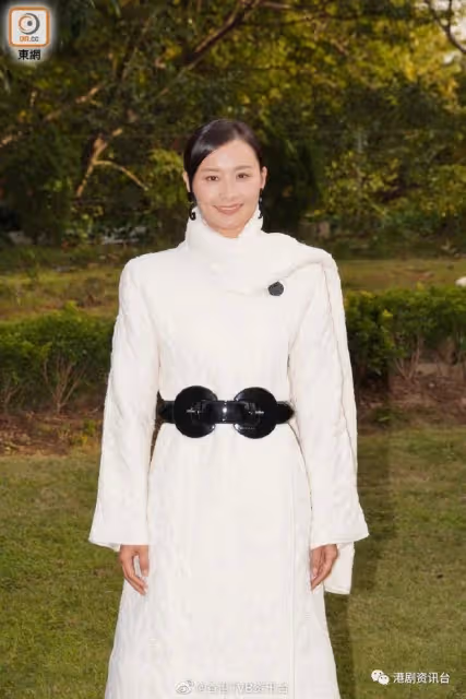 袁富華入紙娶老婆婚期未定!贊太太腳頭好:多好多工作