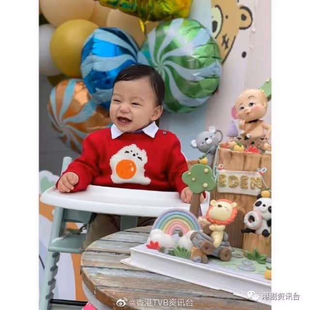 洪永城囡囡1歲生日到主題樂園慶祝!羅子溢貼溫馨全家福