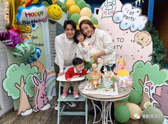 洪永城囡囡1歲生日到主題樂園慶祝!羅子溢貼溫馨全家福