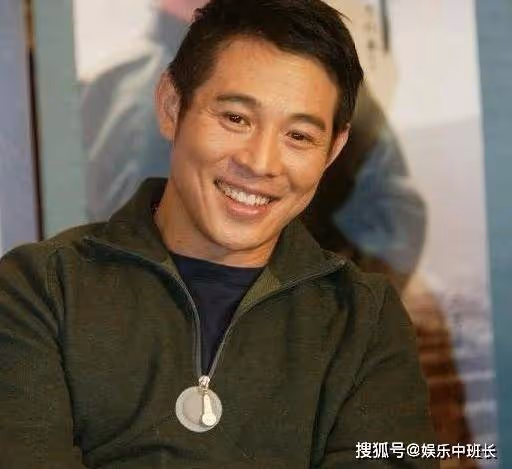 頂級巨星:周潤發和李連杰,你覺得在影壇中能更勝一籌?