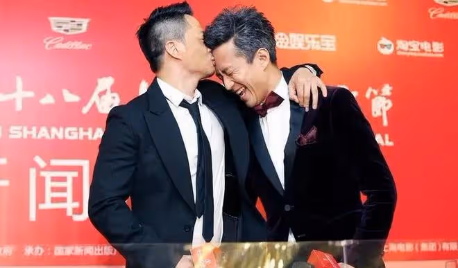 歌手不唱歌，演員不拍戲！明明是專業演員，偏要上綜藝裝瘋賣傻