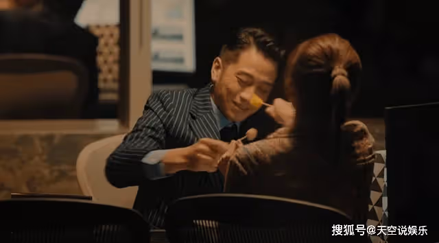 《廉政狙擊》被輪番羞辱後,還想嫁豪門,方家晴遲早會成第二個阿詩