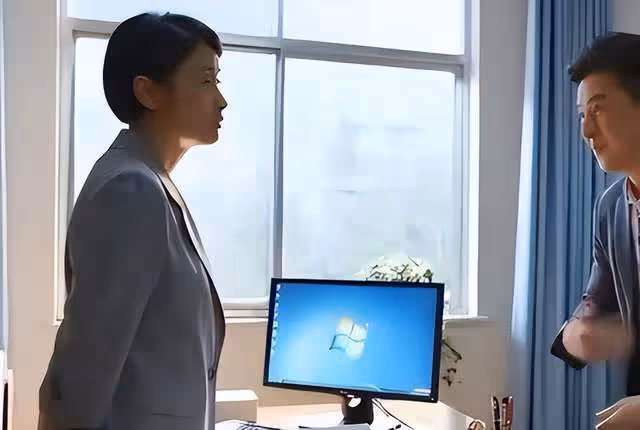 吳越萬茜曝想客串《縣委大院2》,劉濤回應了八個字,全場都笑了