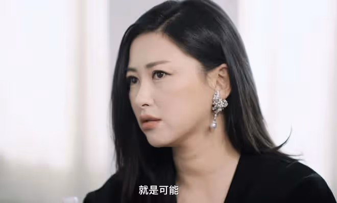 朱珠自曝因疫情選擇結婚生子,近照曝光頸紋嚇人,疑生育後未恢復