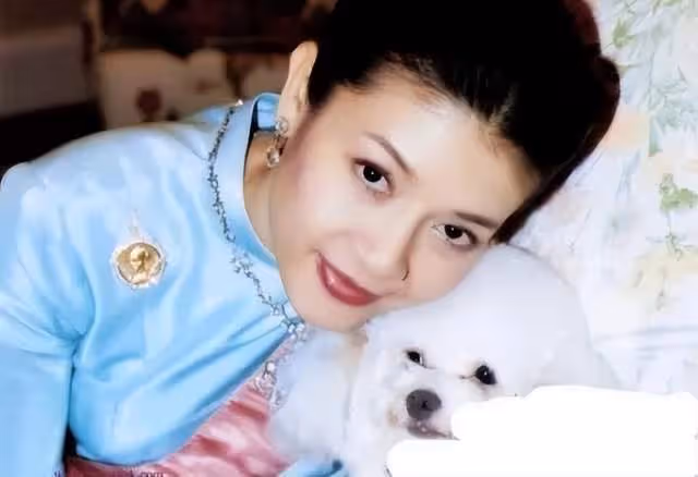 出家當尼姑的泰國王妃西拉米,誕下王室唯一男繼承人,卻毀於貪心