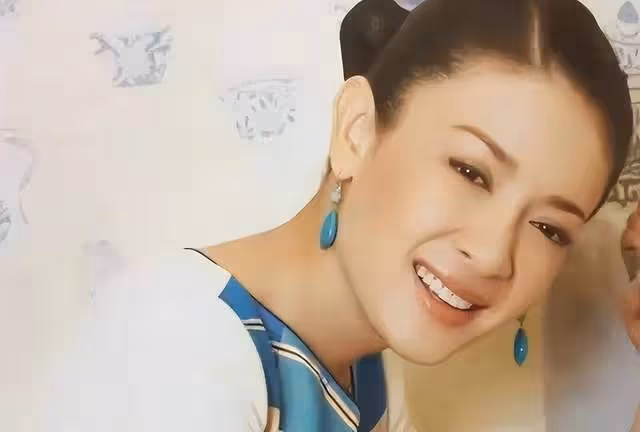 出家當尼姑的泰國王妃西拉米,誕下王室唯一男繼承人,卻毀於貪心