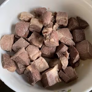 上腦牛肉粒番茄煲