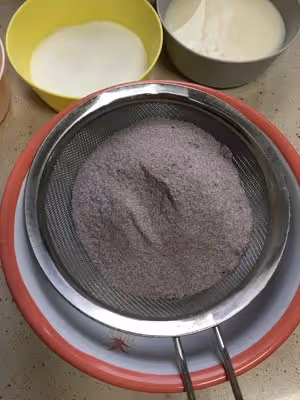 紫米糕-蒸著吃的蛋糕