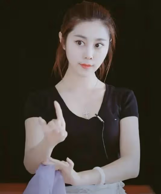 曝某大咖喜劇演員國外有私生子!出軌富婆女粉絲,郭德綱等人躺槍