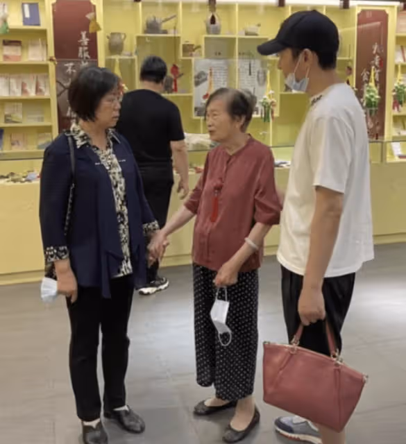 再傳噩耗!54歲名導王景光因疾病突逝,愛人曬其最後畫面悲痛道別