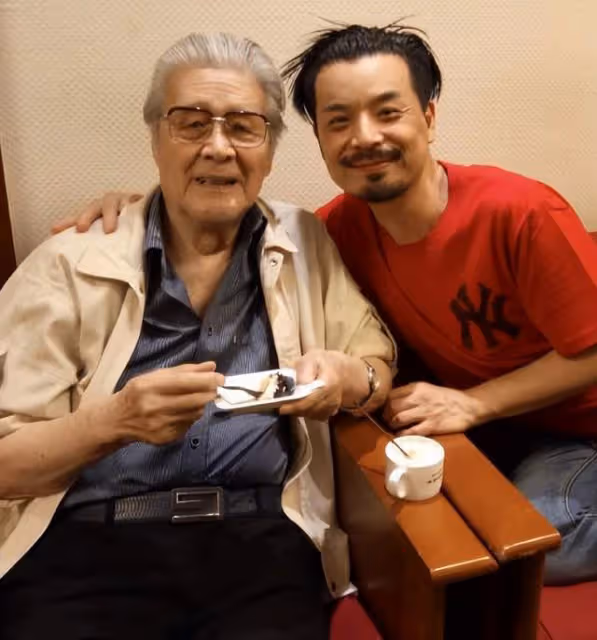 再傳噩耗!54歲名導王景光因疾病突逝,愛人曬其最後畫面悲痛道別