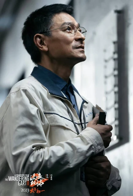 61歲劉德華素顏曝光,鬢角斑白滿臉憔悴,拍戲哭到崩潰演技獲贊