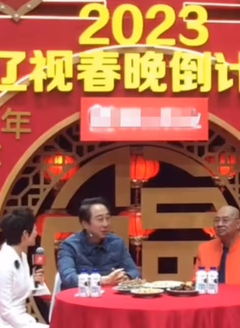 遼寧春晚彩排!孫濤邵峰擺攤炒土豆、鞏漢林瘦成皮包骨、馮鞏憔悴