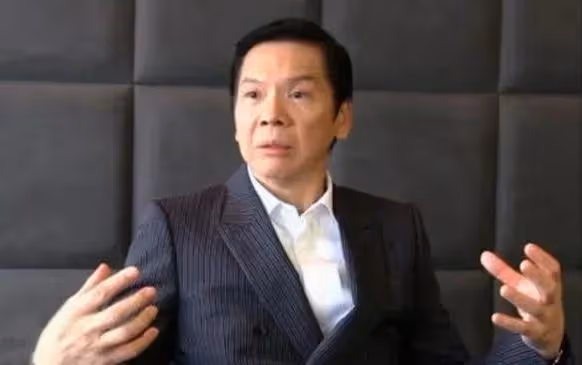 向太直播向華強全程陪伴，鮮有人知他還有個被稱為珠寶女王的女兒