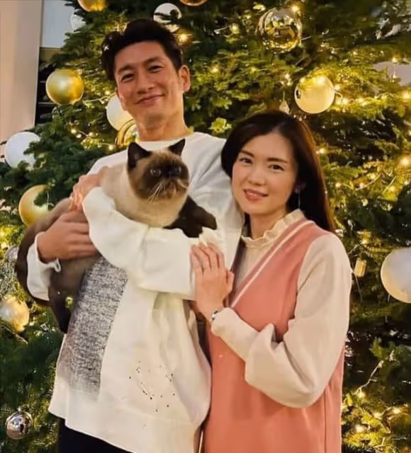 覓得真愛!52歲TVB不老男神慶結婚兩周年,太太曾有一段三年婚姻
