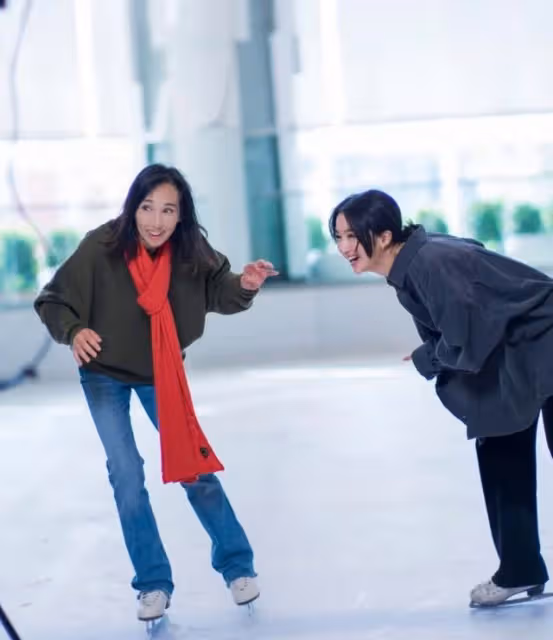 勇闖影壇!知名港圈女神愛女入行連拍5戲,更與影帝張家輝有合作