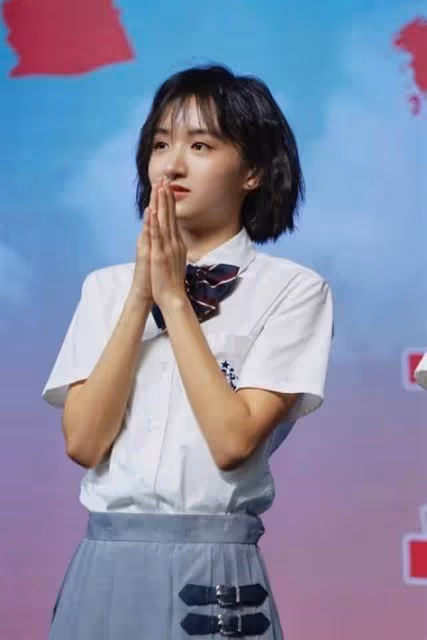 勇闖影壇!知名港圈女神愛女入行連拍5戲,更與影帝張家輝有合作