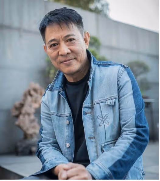 為挺好友!59歲李連杰罕現身「容貌大不同」畫面被瘋傳 網友驚覺「脖子變粗了」擔心身體狀況