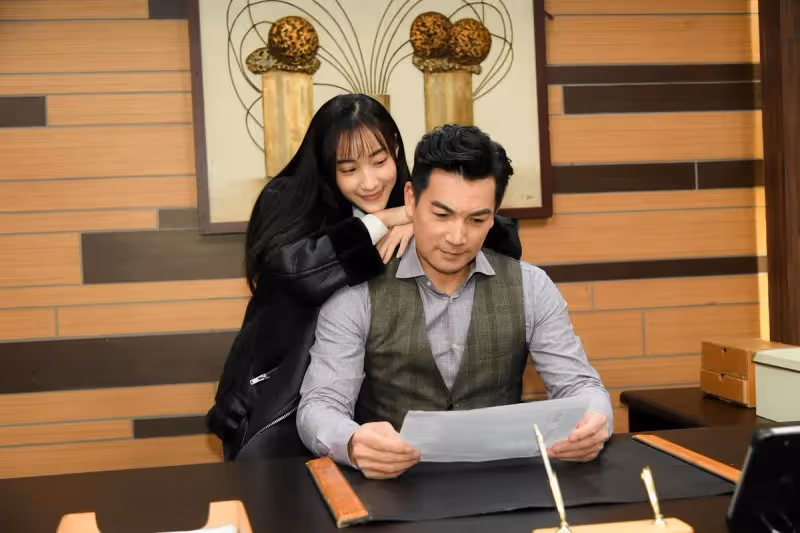 18歲就演本土劇!《一家團圓》雅淳「被笑俗妹不會演」拍到急送醫 為家人犧牲無悔「霸氣幫換千萬房」