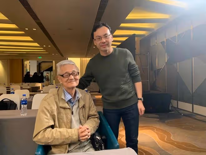 一路走好！《大紅燈籠高高掛》編劇倪震去世，最後露面骨瘦如柴