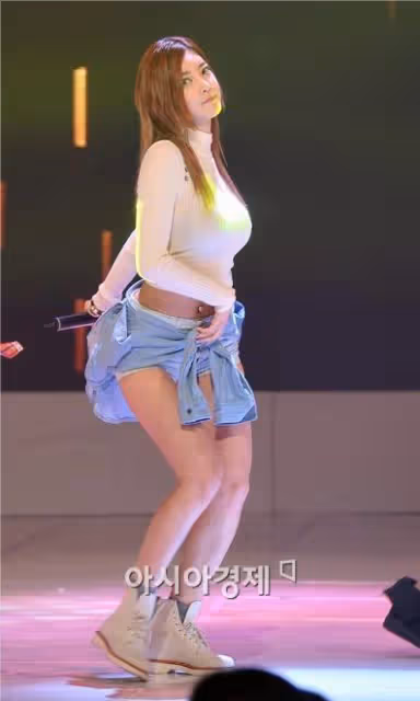 從配角演員到進軍好萊塢，美女姐姐結婚後更加勇敢挑戰自我