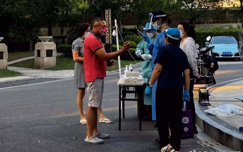 陳露取保候審一年期滿，霍尊代言人發文曝進展：這一年沒白煎熬
