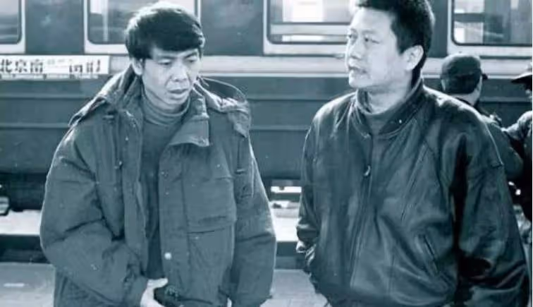 馮小剛病情加重，收入過億為何久病不治？徐帆說出真相