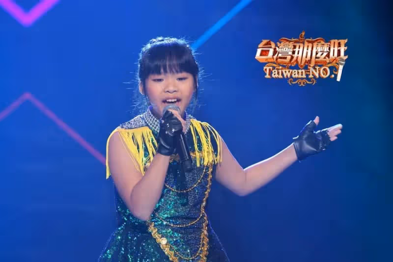 揪甘心！胡瓜惜才「不捨13歲小江蕙」沒錢棄賽「自掏腰包贊助」替她圓夢暖舉感動全網