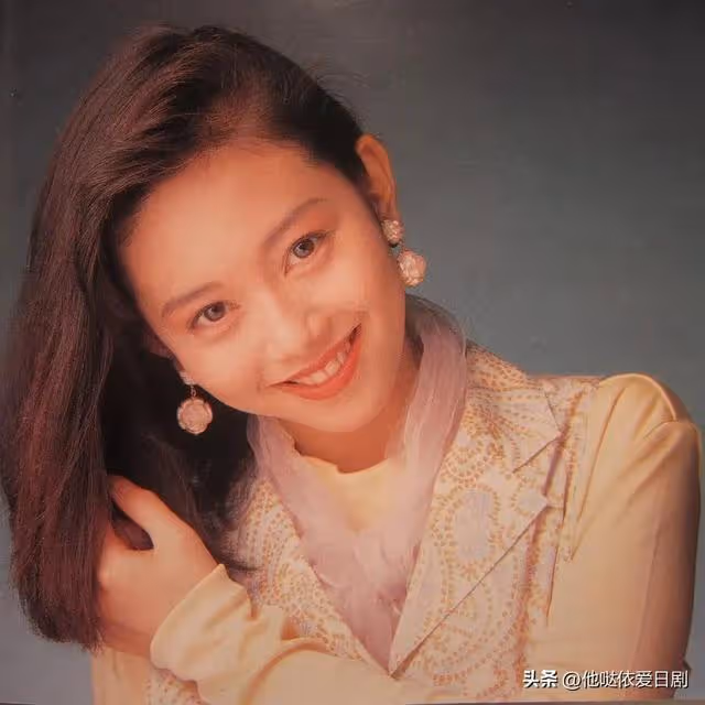 53歲的淺香唯韌帶撕裂，不服老不行，上世紀的黃金一代偶像