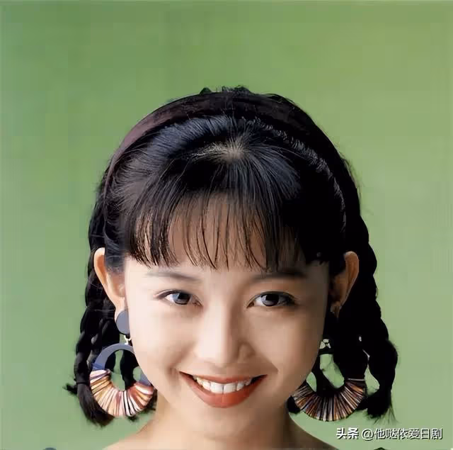 53歲的淺香唯韌帶撕裂，不服老不行，上世紀的黃金一代偶像