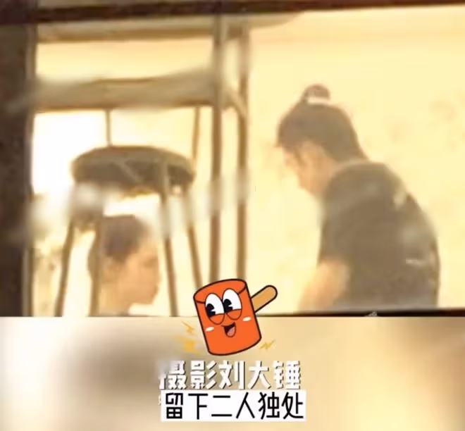 張雲龍戀情疑曝光，住在鍾楚曦家裡多日，兩人曾在海邊互動很甜