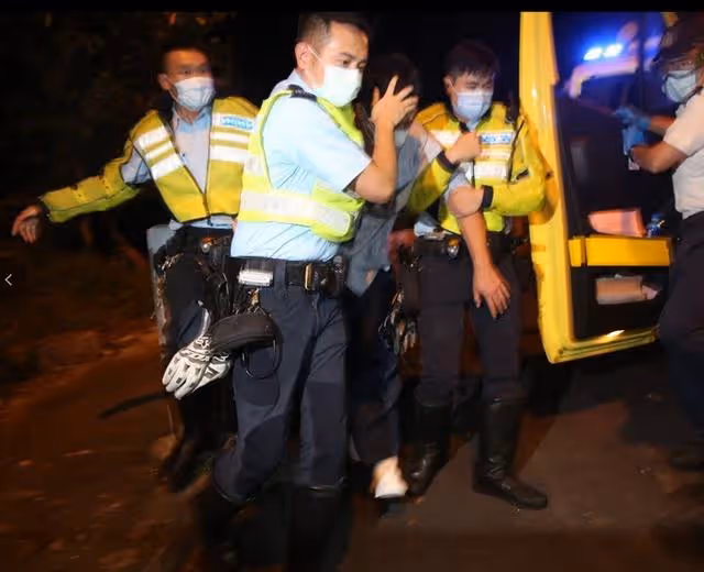 TVB男星楊明醉駕被判入獄，當庭押上囚車運往監獄