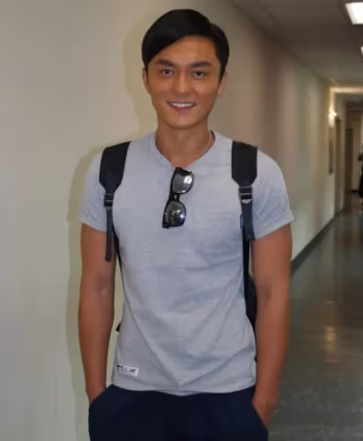 TVB男星楊明醉駕被判入獄，當庭押上囚車運往監獄