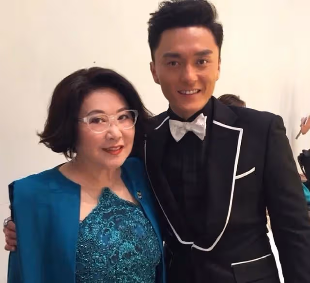 TVB男星楊明醉駕被判入獄，當庭押上囚車運往監獄