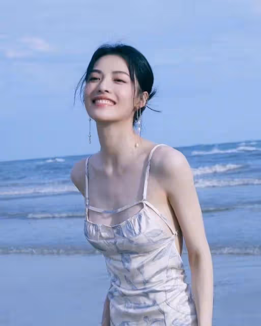 張雲龍與鍾楚曦疑因戲生情，男方借宿女方家多日，還親自下廚做飯