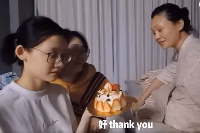 苗苗和娘家人同住,回家不喊爸爸引熱議,鄭愷被調侃像嫁到苗苗家